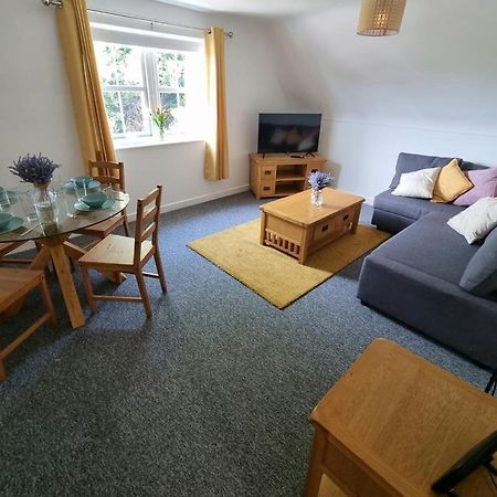 Centrally Located Boscombe Beach Apart With Parking Bournemouth Exterior photo